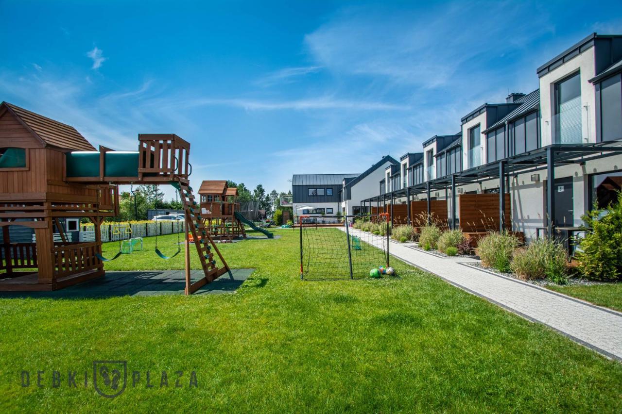Debki Plaza Apartment Bagian luar foto